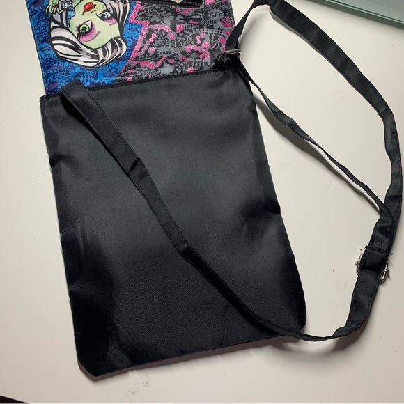 Monster High Girls Black Sparkly
Crossbody Shoulder Bag Purse/W
Pockets New - Picture 6 of 9